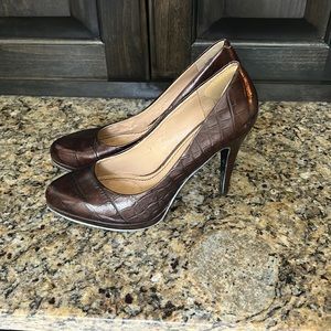 Nine West Sz 6.5 Alligator heels EUC